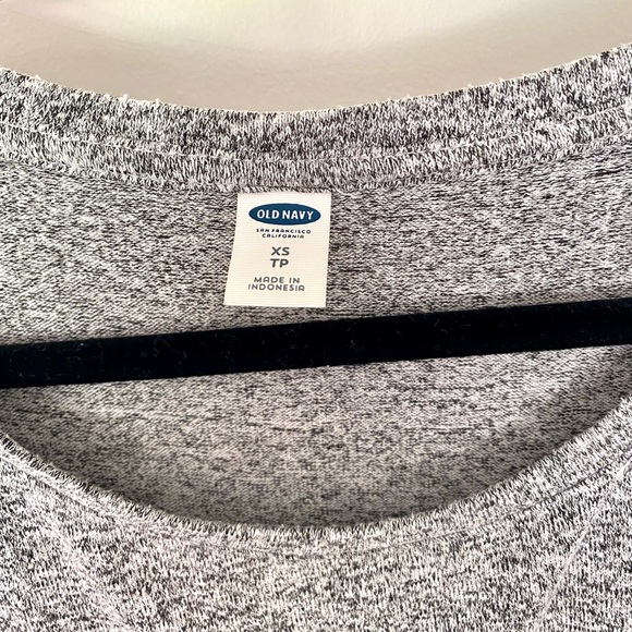 Old Navy Speckled Grey Long Sleeve Shirt - Picture 5 of 6